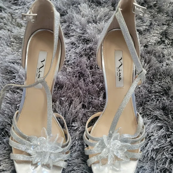 Heels - Picture 4 of 5